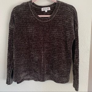 Fluffy Soft Green/Brown Sweater sz Medium